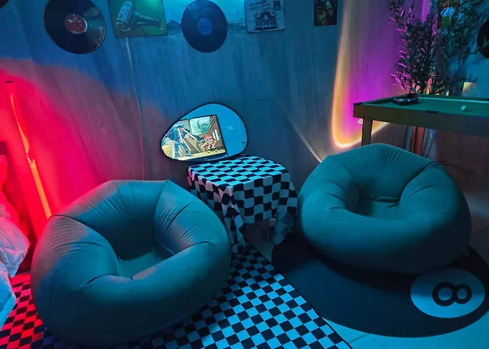 Man Cave Suite-deca
